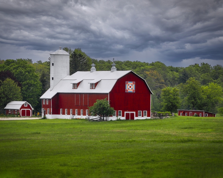 Red-Barn-Door-County-5.28.22-9518