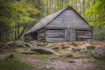 Olge-Barn-4.23.21