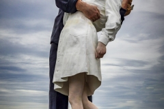 Kissing-statue-1.15.22-7697