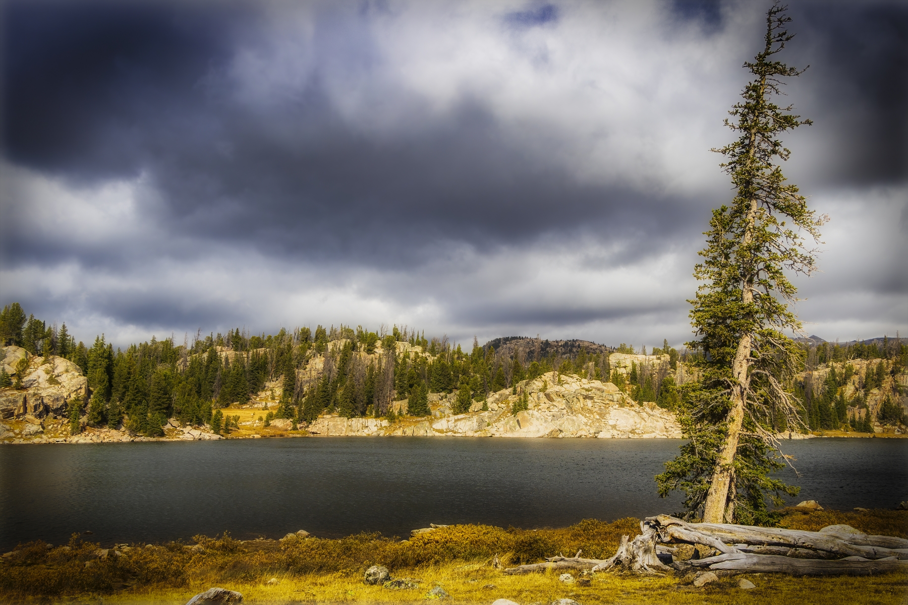 Beartooth-Pass-Lake-9.20.20.2